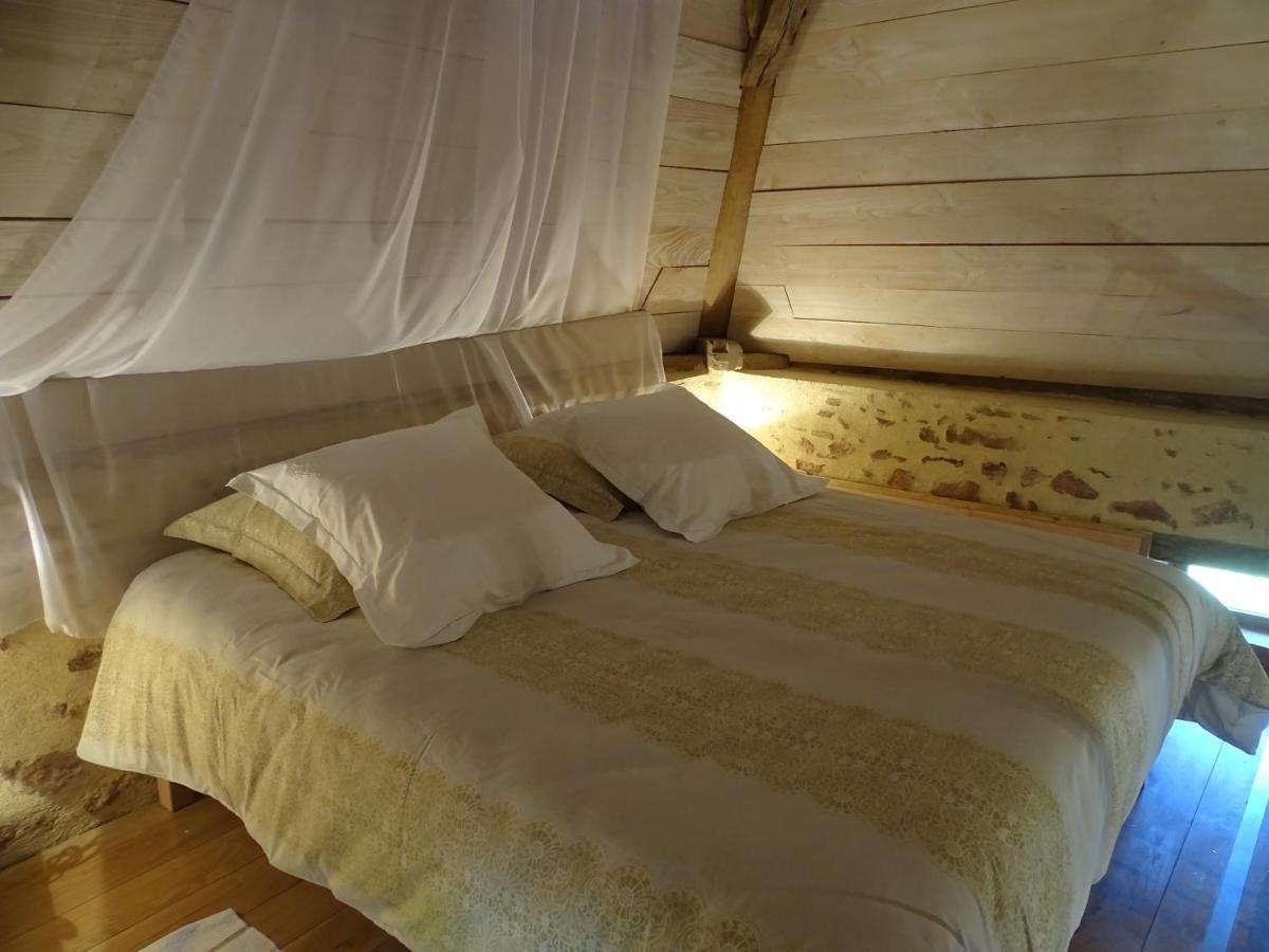 Bed and Breakfast L'Abrejou Le Donjon Екстер'єр фото